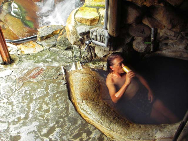 081022湯の峰温泉「つぼ湯」2のサムネール画像