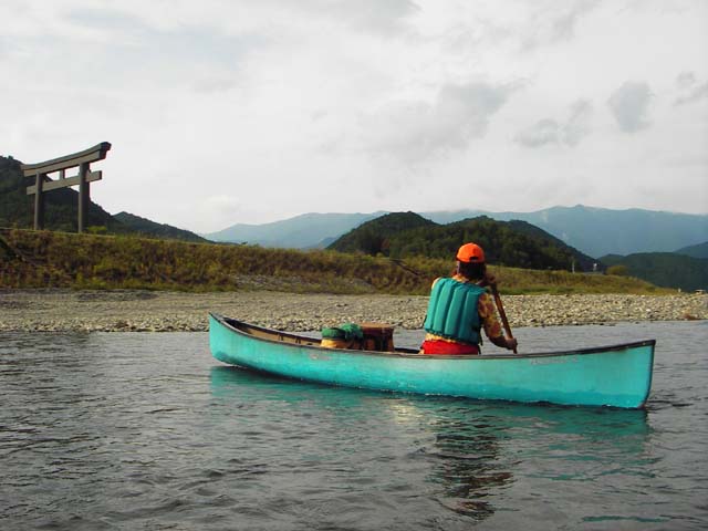 081024カヌーライフ「熊野七川」取材、熊野川にてのサムネール画像