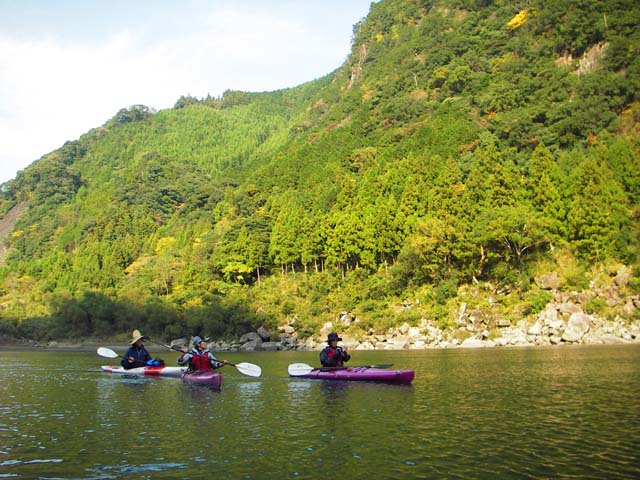 081117秋の熊野川のサムネール画像