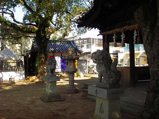 090314加納神社の護摩堂のサムネール画像