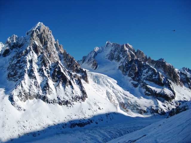 100118Grands Montets Glacier D'Argentiereを見つつ滑るのサムネール画像