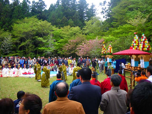 100415熊野本宮大社 例大祭 渡御祭7のサムネール画像