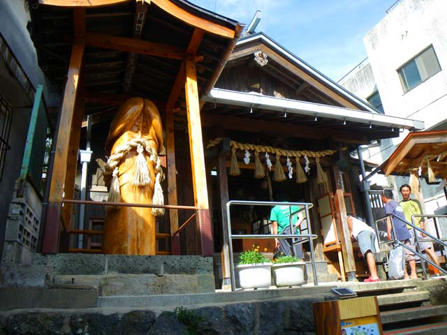 100613賽神社に参拝のサムネール画像