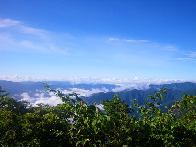 100717大峰奥駈修行、熊野の山々のサムネール画像